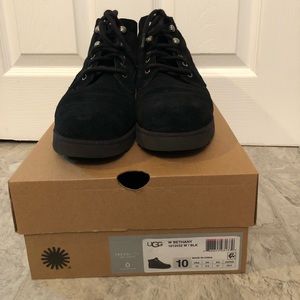 Women’s UGG’s size 10